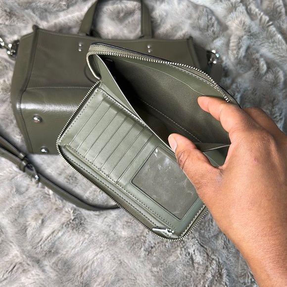 Coach Olive Green Crossbody Bag - Picture 9 of 13
